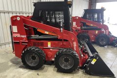 790kg-Skid-Steer-Loader-Enclosed-Cab-13