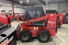 790kg-Skid-Steer-Loader-Enclosed-Cab-8