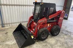 790kg-Skid-Steer-Loader-Enclosed-Cab-39