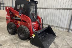 790kg-Skid-Steer-Loader-Enclosed-Cab-42