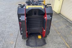 Dirt-wizard-mini-loader-6